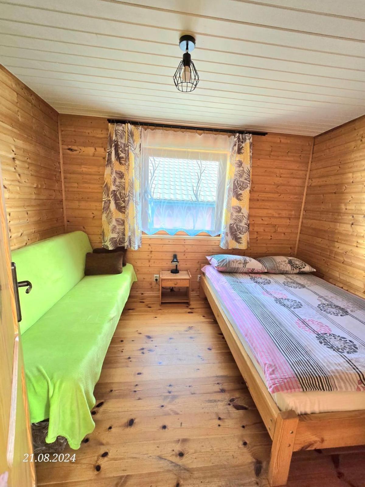 Kiczara: Lakefront Mountain View With Ac In Holiday home