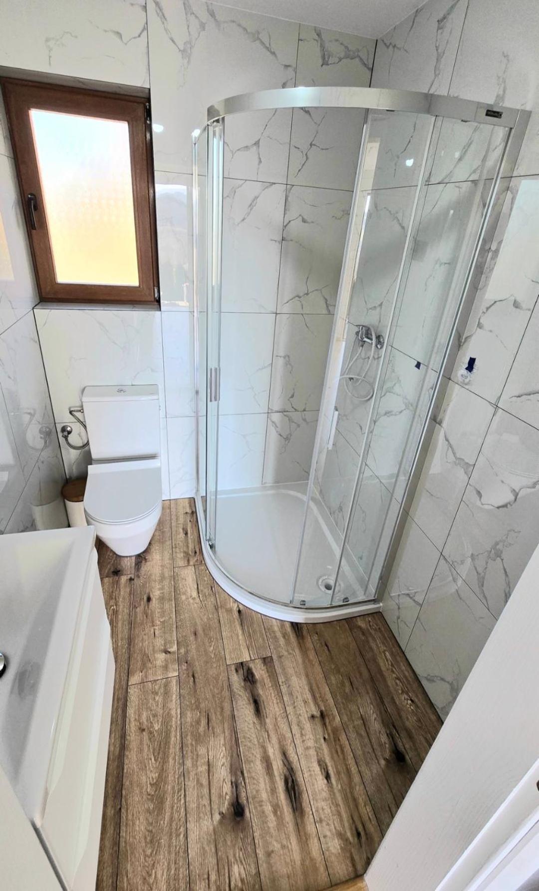 Holiday home Kiczara: Lakefront Mountain View With Ac In