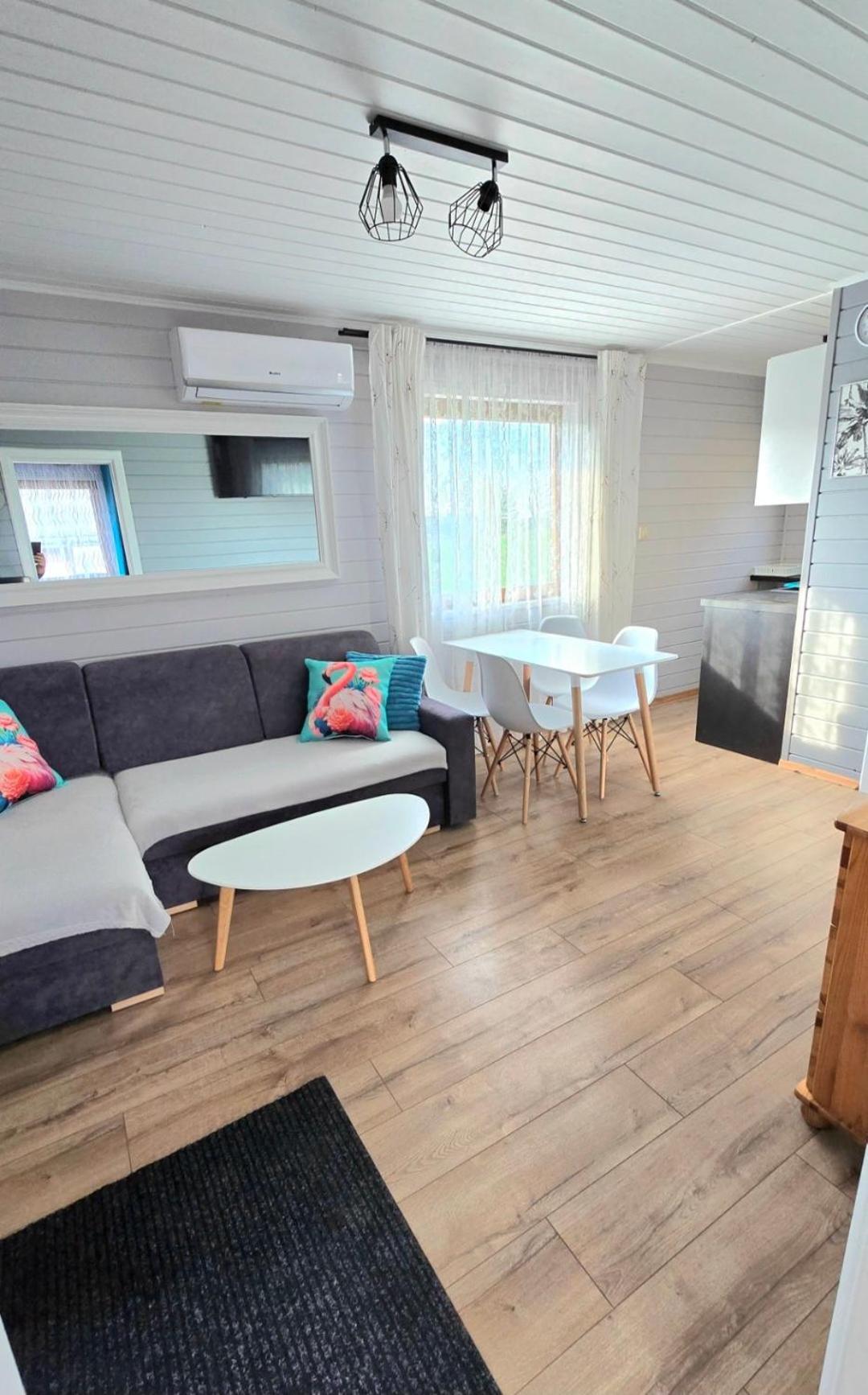 Kiczara: Lakefront Mountain View With Ac In Holiday home Polanczyk
